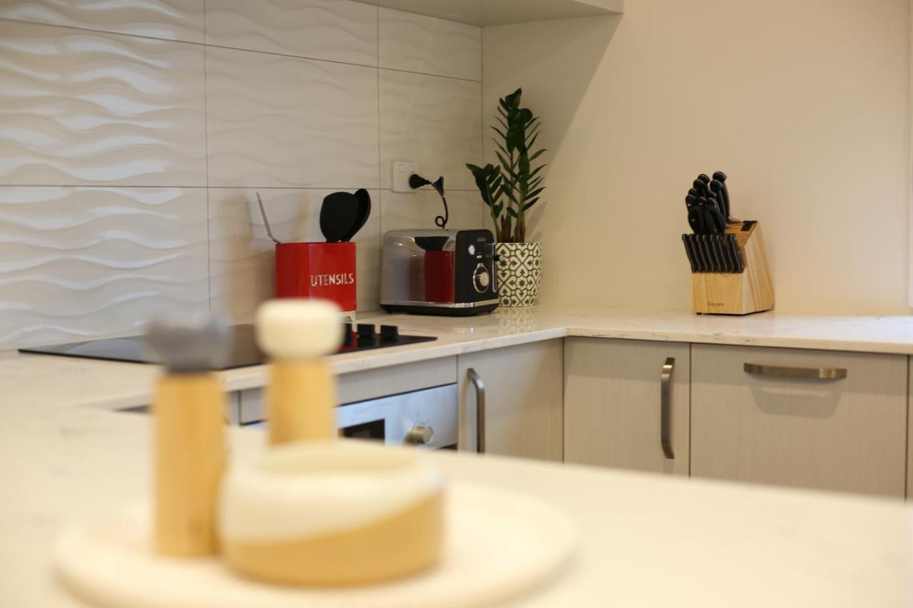 אוקלנד Cozy And Comfortable, Sunny Three-Storey Building מראה חיצוני תמונה