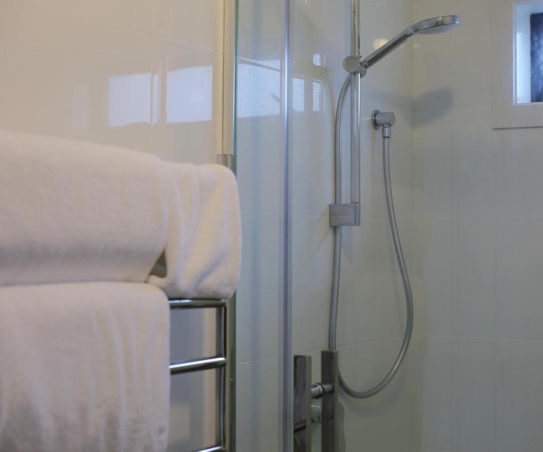 אוקלנד Cozy And Comfortable, Sunny Three-Storey Building מראה חיצוני תמונה
