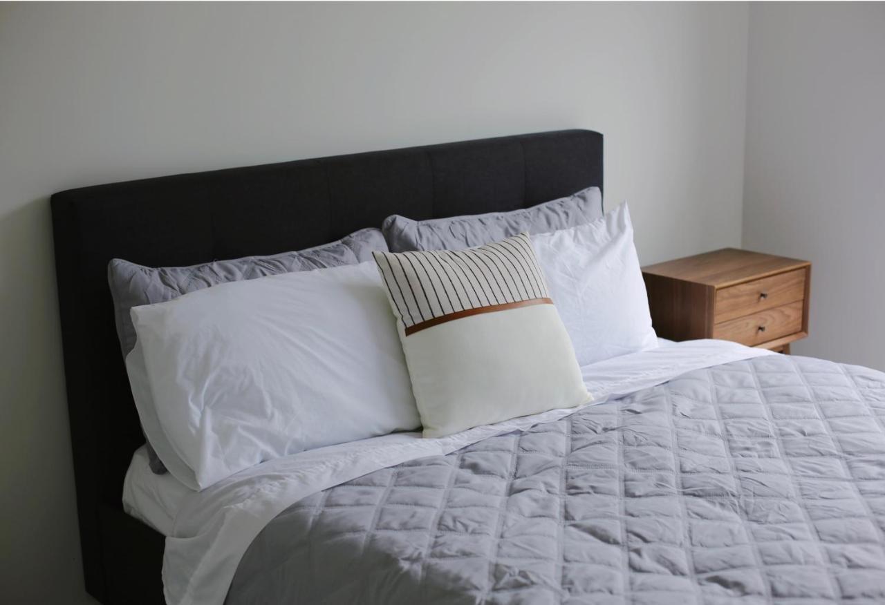 אוקלנד Cozy And Comfortable, Sunny Three-Storey Building מראה חיצוני תמונה